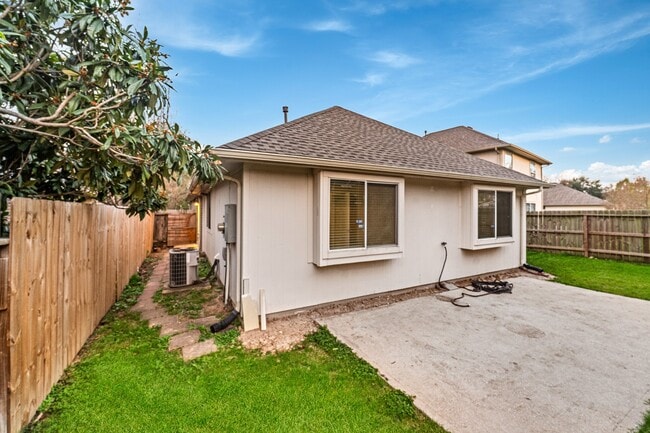 Building Photo - 6827 Highwind Bend Ln