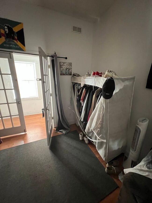 Building Photo - Very Spacious 4bdrm/2bth House on W CARY STREET in the Heart of VCU!!!