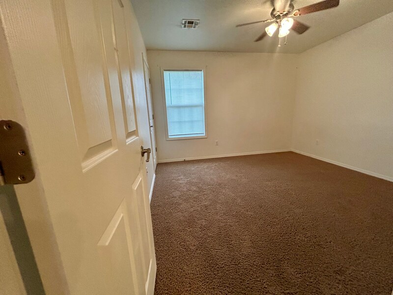 Building Photo - 63020 E 285 Ct