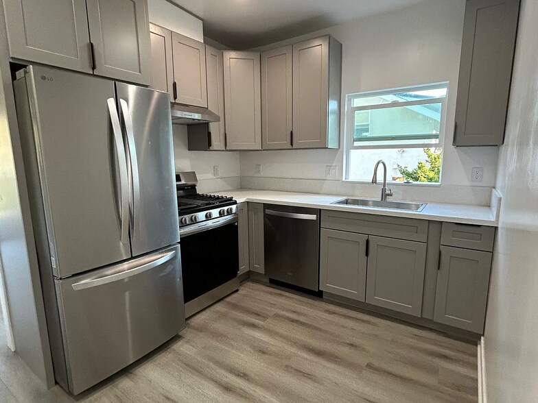 Building Photo - 2719 Alta St