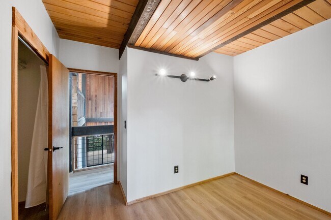Building Photo - 1000-2221-2225-2229 Timothy Drive