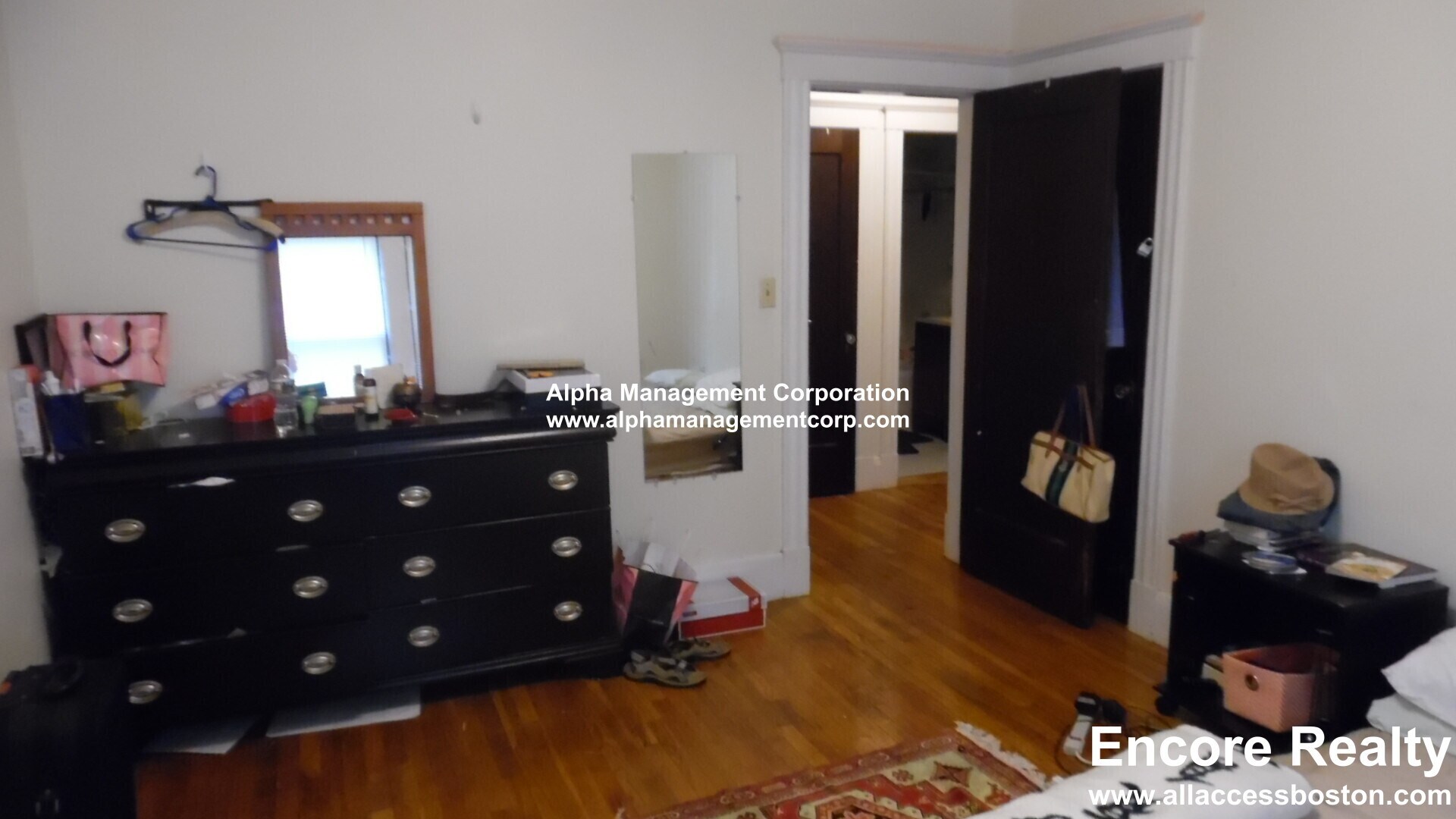 Building Photo - 349 Pleasant St