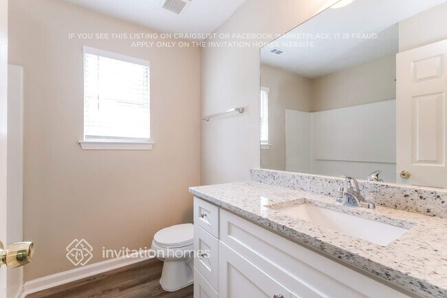 Building Photo - 521 Michael Cir