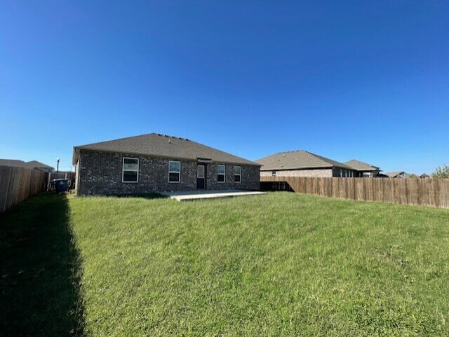 Building Photo - 6801 SW Pilgrim Rd