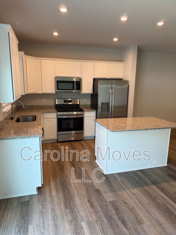 Building Photo - 179 Randwick Ln