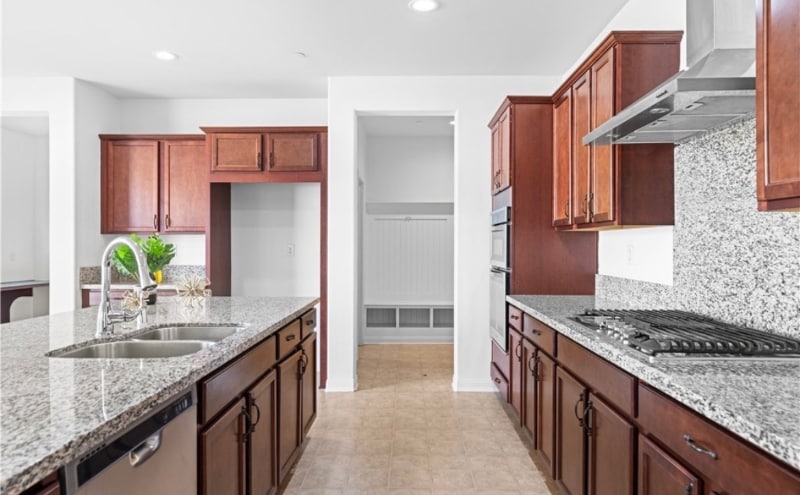 Building Photo - 4790 Preston St