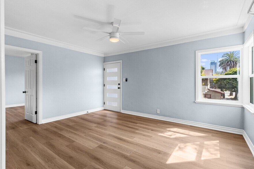 Building Photo - 526 Lime Ave