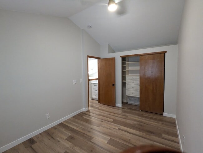 Building Photo - Fully Updated Littleton Home with Mountain...