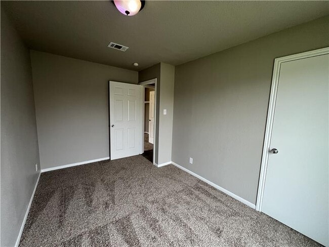 Building Photo - 2111 Caprice Dr