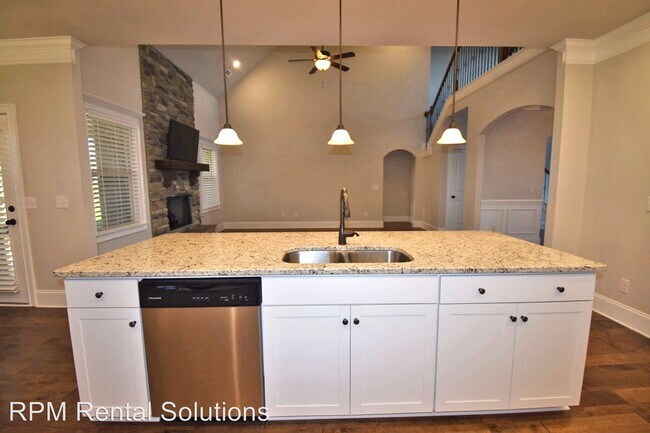 Building Photo - 4 br, 3 bath House - 1001 Kittywood Court