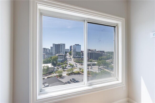 Building Photo - 2161 Peachtree Rd NE