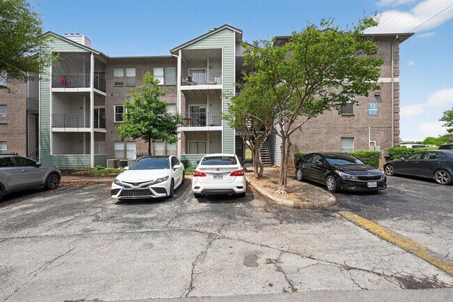 Building Photo - 12166 Metric Blvd