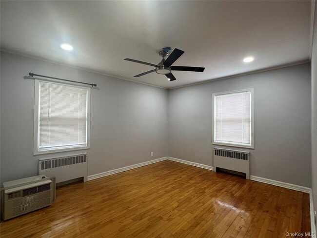 Building Photo - 694 Blackstone Ave