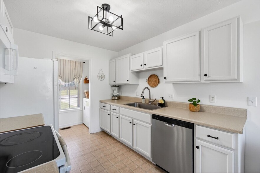 Building Photo - 1298 Copperfield Dr