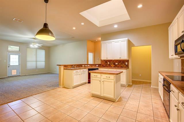 Building Photo - 9741 Hathman Ln