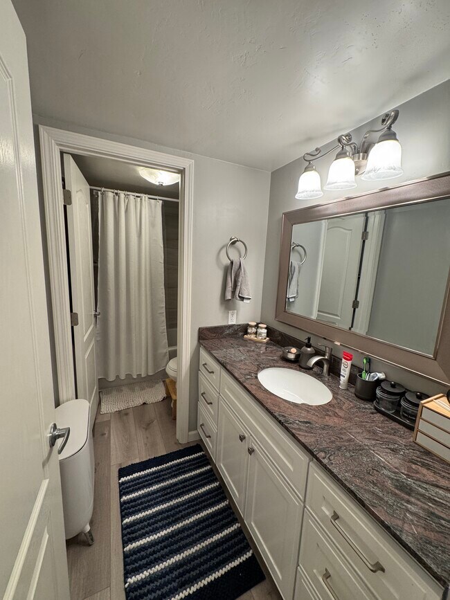 Building Photo - 115 Tramway Dr