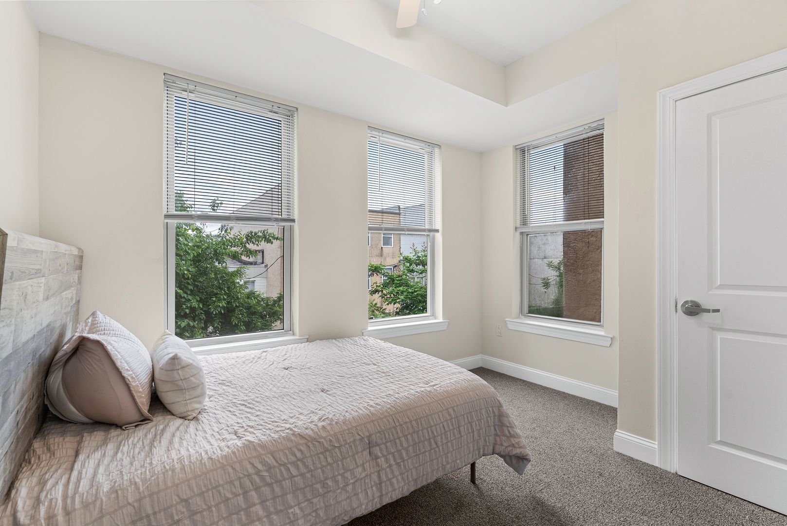 Building Photo - 1814 N 16th St