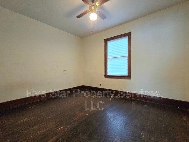 Building Photo - 1031 N Franklin Ave