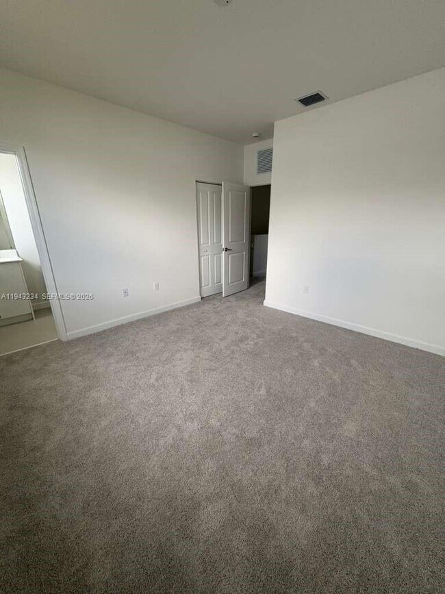 Building Photo - 35663 SW 178th Ave