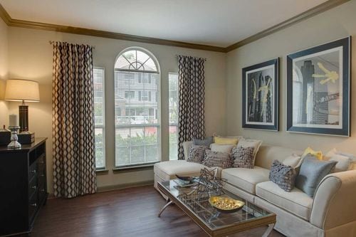 Building Photo - 3720 College Park Dr