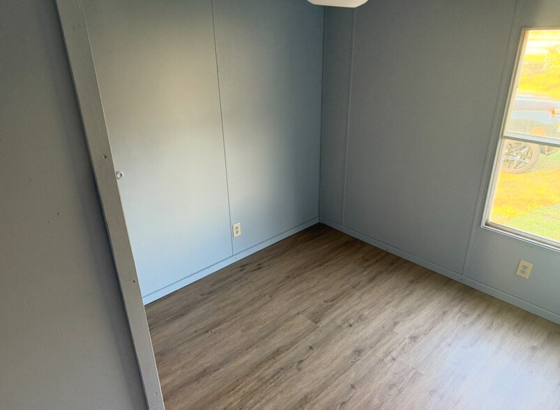 Building Photo - 112 Zelkova road