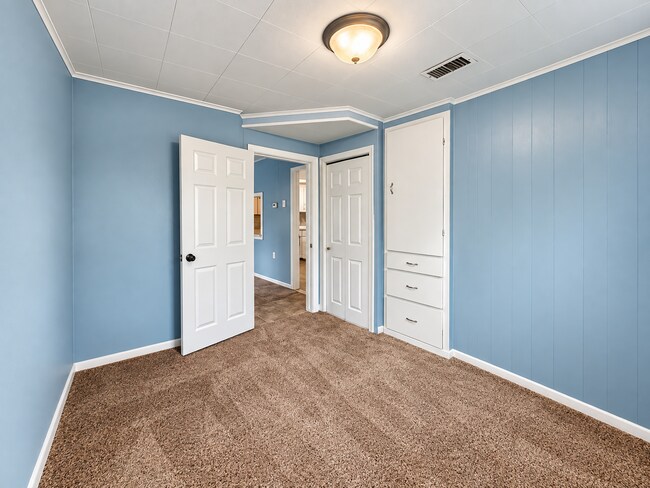 Building Photo - 6030 Cotter Ave