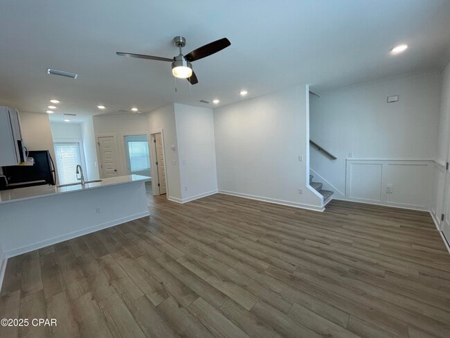 Building Photo - 5860 Tyndall Pkwy