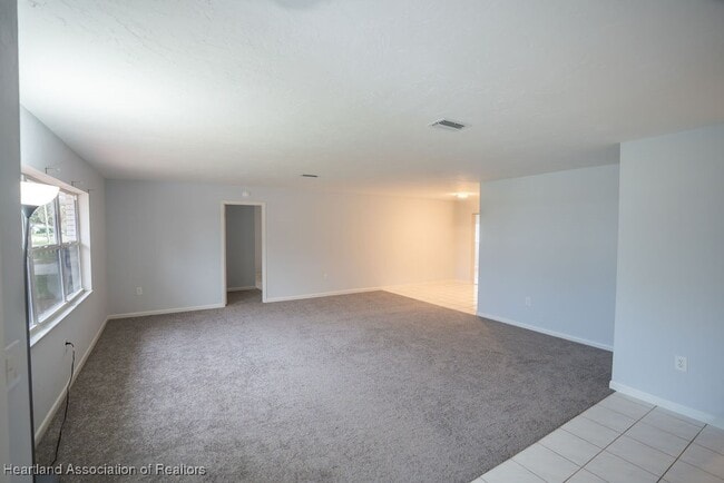 Building Photo - 702 Catfish Creek Rd