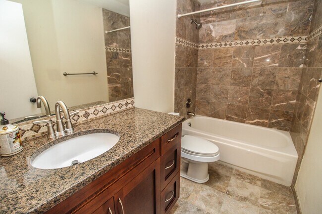 Building Photo - Coming Soon! Very well maintained home wit...