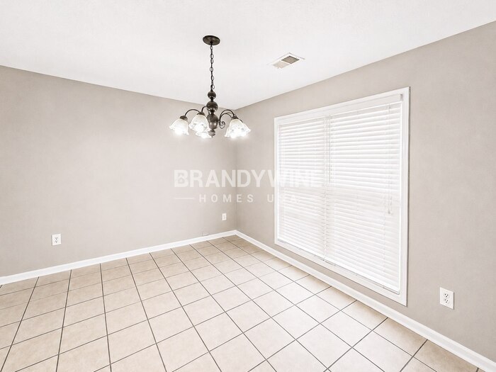 Building Photo - 9040 Gardener Dr