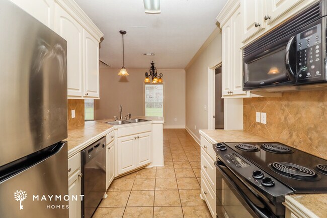 Building Photo - Cute 3 Bedroom Brick Home