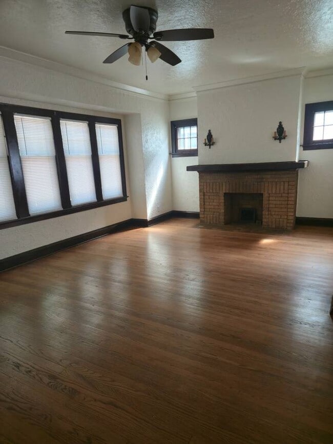 Building Photo - 3163-3165-3165 N 39th St