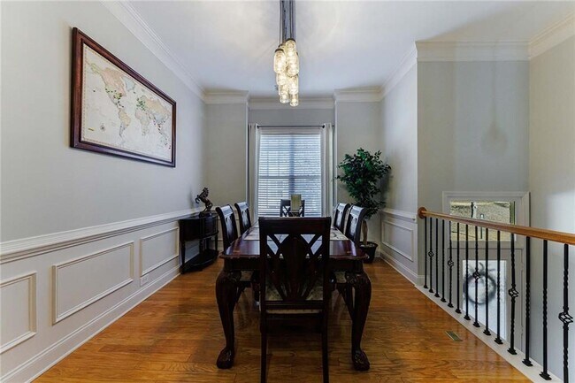 Building Photo - 2022 Cobblestone Cir NE