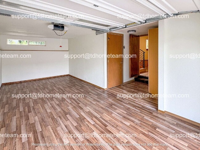 Building Photo - "Charming 2-Bed Gem in Renton with Granite Elegance – 620 sqft of Cozy Living!"