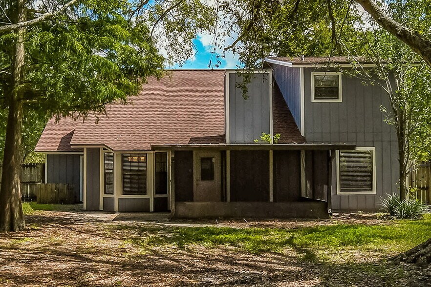 Building Photo - 8315 Crosswind Rd