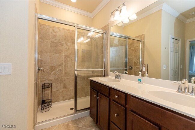 Building Photo - 8880 Via Isola Court