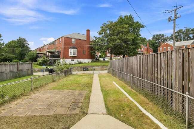 Building Photo - 8450 Loch Raven Blvd