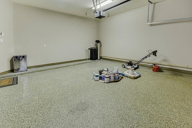 Building Photo - 1143 Sopris Dr