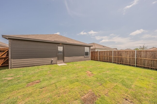 Building Photo - Brand new 3 bedroom 2 bath home Lennar home