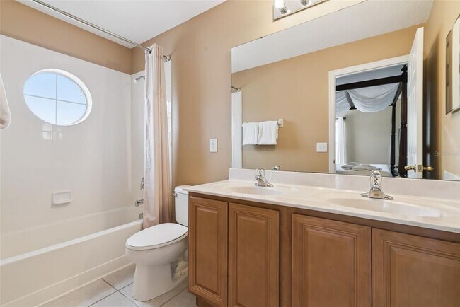 Building Photo - 1162 Solana Cir