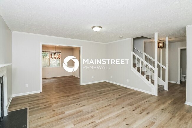 Building Photo - 3 Bedroom Pet-Friendly Home in Kennesaw, GA with Main Street Renewal