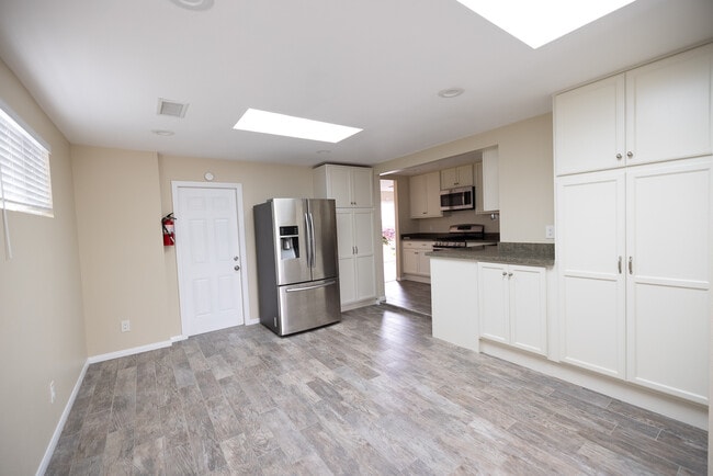 Building Photo - 3505 Idlewild Way