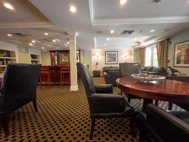 Building Photo - 1900 Van Buren St