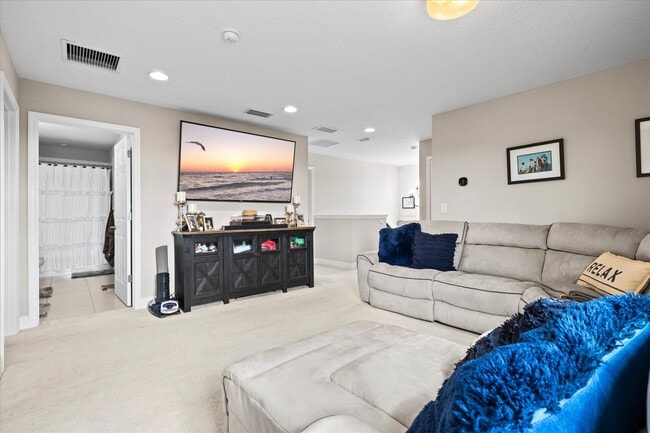 Building Photo - 5709 Silver Sun Dr