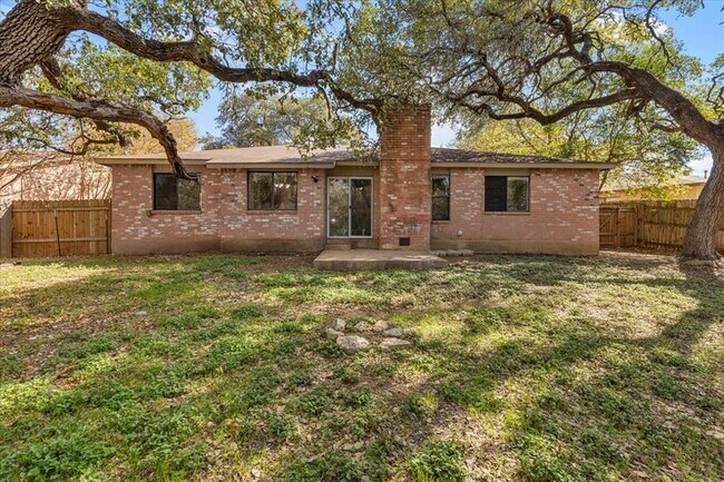 Building Photo - 6300 London Dr