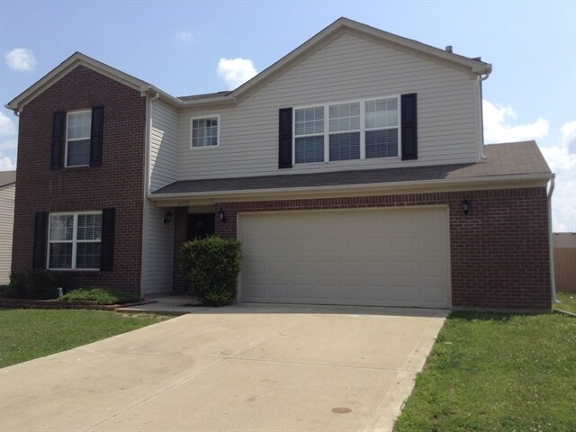 Primary Photo - 2493 Monarchy Ln