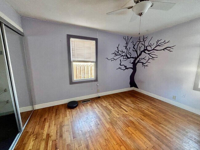 Building Photo - Italian Estates Property Management