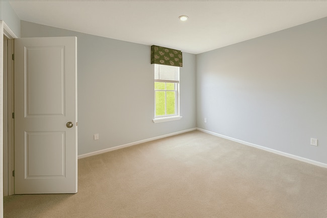 Building Photo - 240 Irongate Dr