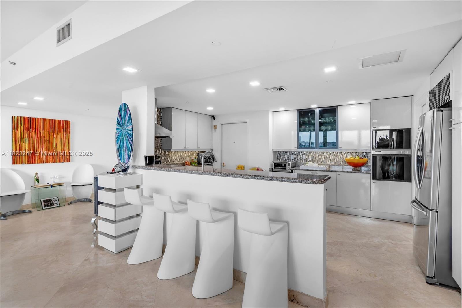 Building Photo - 1643 Brickell Ave