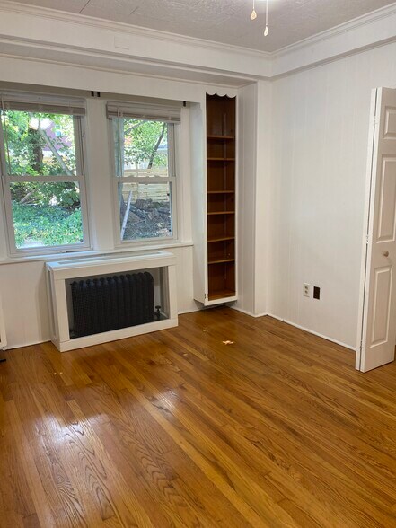 Building Photo - 2277 Shady Ave